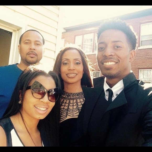 Meet your Posher, Felicia - Picture 2 of 2